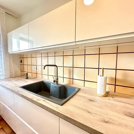 Apartamento Antonia By Gardadoma *