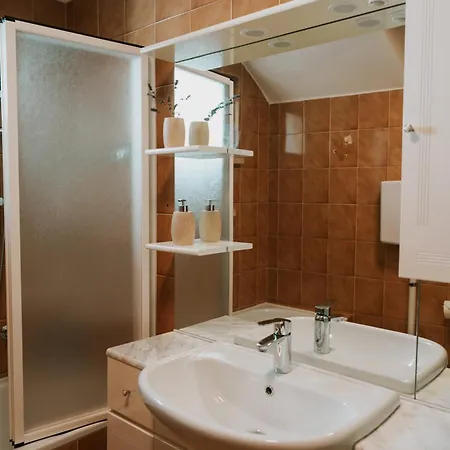 Antonia By Gardadoma Apartamento Brenzone sul Garda